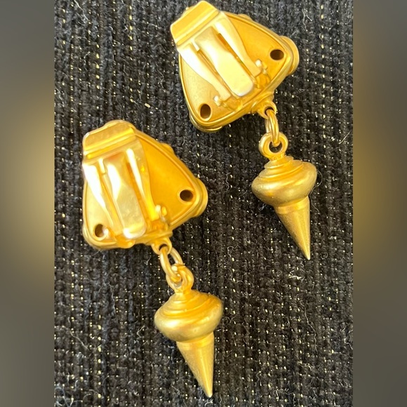 Vintage NATASHA STAMBOULI Byzantine-style Dangle Clip Earrings, mid 80’s - Picture 6 of 6